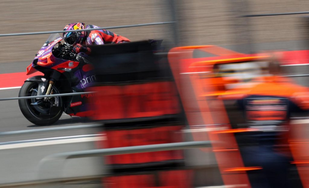 Los camiones dejan paso a las motos en el Jarama-RACE 2