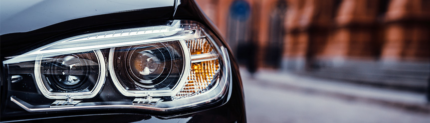 Por qué no puedes montar bombillas LED en los faros de tu coche aunque ya  sea legal?